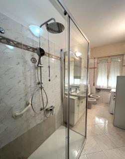 Bilocale con parcheggio privato vicino la stazione - Levanto - 1