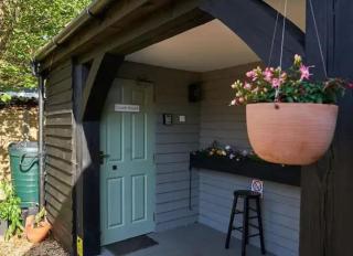 Modern Home for 4 people including luxury Hot Tub - Dersingham - 1