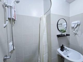 1BR Condotel Ridgewood Towers Taguig City #RW14 - Manila - 7