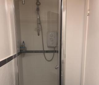 2 Bed Flat - Sleeps 4 - Pets - Parking - Wifi - 2