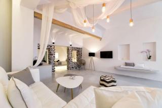 Charming Santorini Suite Yagos Suite 1 Bedroom Min, Children Age 12 Years Private Furnished Balcony With Hot Tub Overlooking The Sea , - Oia - 4