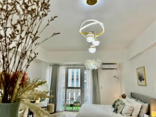 Bell Place at Venice Luxury Mckinley Hill - 8