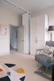 Spacious Duplex Flat West London for Families & Groups - 6