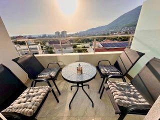 Villa Holiday Apartments - Bar - 4