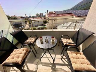 Villa Holiday Apartments - Bar - 5