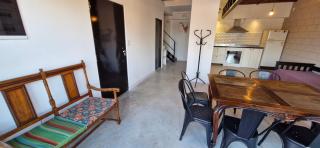 Vivisierras, Duplex de categoría centro Carlos Paz vista frente al lago, 3 dormitorios, 2 baños, acceso inteligente - Villa Carlos Paz - 4