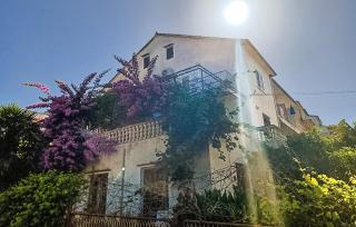 1 Bedroom Awesome Apartment In Vrboska - 1