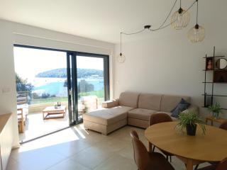 Prekrasan apartman Letizia s bazenom - Banjole - 0