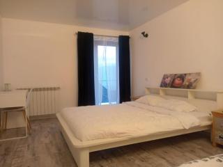 Casa Prieteniei - camere cu priveliște - Bistriţa - 7