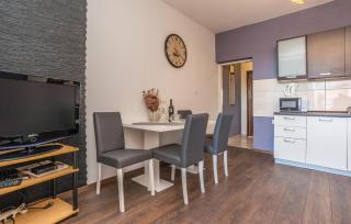 Amazing Apartment In Biograd Na Moru - Biograd na Moru - 2
