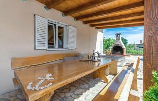 Gorgeous Apartment In Biograd Na Moru - Biograd na Moru - 8