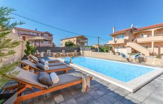 Gorgeous Apartment In Biograd Na Moru - Biograd na Moru - 5