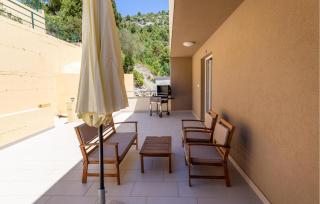 Stunning Home In Duba With House Sea View - 1