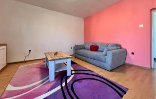 Nice Apartment In Pula With Wifi - 8