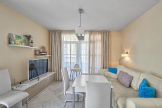 2BD Flat with Balcony in Flores Garden Complex by Flat Mаnаger - Chernomorets - 5