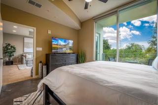 Stunning & Luxurious 2Bed 2Bath Open floor plan - 8