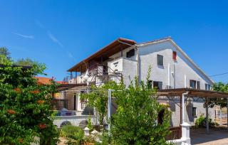 2 Bedroom Amazing Apartment In Pinezici - Pinezici - 0