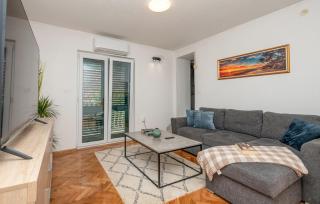 Cozy Home In Prolozac Donji With Wifi - Donji Proložac - 8