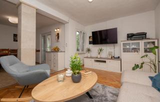 Cozy Home In Prolozac Donji With Wifi - Donji Proložac - 5