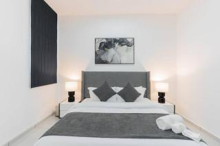 Extravagance 1BR w Marina View - Dubai - 0