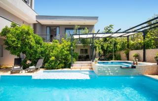 Nice Apartment In Brodarica With Sauna - Brodarica - 0