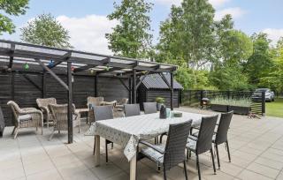 4 Bedroom Nice Home In Glesborg - 1