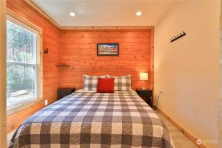 Enzos Haus - Leavenworth - 2