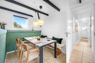 Vacation Home Renovated In 2023 With A 6-Person Hot Tub - 1010 - Ringkøbing - 2