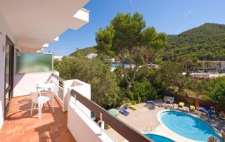 Apartamentos Cala LLonga Playa - 8