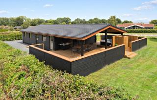 4 Bedroom Amazing Home In Sydals - Sarup - 0
