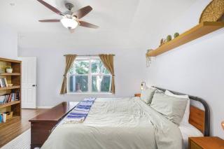 Spacious Cozy Home w Gym & Pool, Kid Friendly - 8