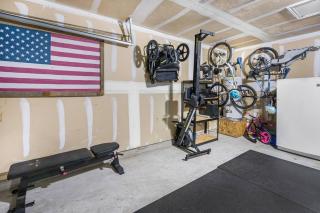 Spacious Cozy Home w Gym & Pool, Kid Friendly - 6