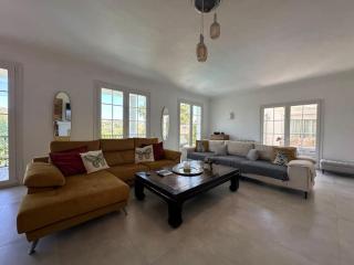R35 Spacious private villa&pool - Marbella - 6