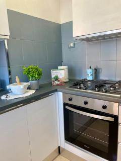 Family & Friends - Sarzana Apartment - 6