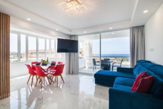 Ponderosa 619, Las Americas, 2 bedroom apartment with large terrace and ocean view, next to Siam Park - Playa de las Americas - 0