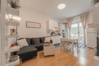 SOLARI NEW Apt - Milan - 7