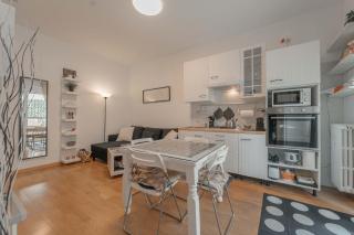 SOLARI NEW Apt - Milan - 1
