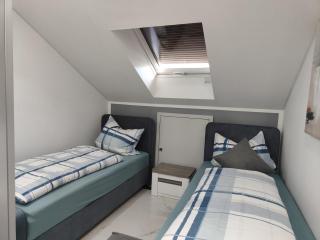 Apartments Eva close to the beach - Grebaštica - 7