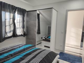Apartments Eva close to the beach - Grebaštica - 4