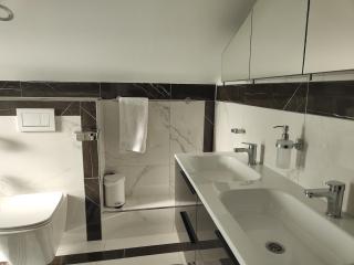 Apartments Eva close to the beach - Grebaštica - 1