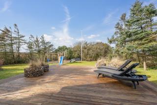 Coxy Cottage Overlooking The Golf Course At Søndervig - 1019 - 8