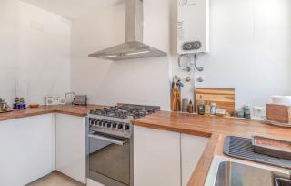 1 Bedroom Amazing Apartment In Marbella - Marbella - 4