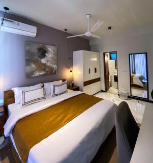 Marine Breaze flats - Colombo - 7