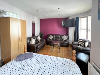 The Blue House - Portrush - 3