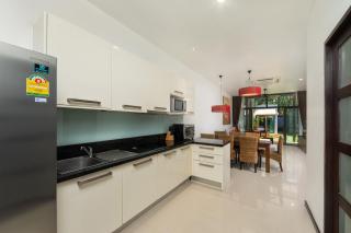 Villa Laut 3 Bedroom Private Pool Villa in Popular Saiyuan Estate 10 min to Naiharn Beach - Ban Saiyuan (1) - 1