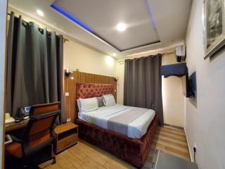 Juliet's Place Residence & Hotels - Ikeja - 1