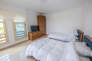 Rihana Villa studios - 1