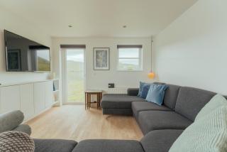 Peaceful Panoramic Retreat in Leynar - Leynar - 1
