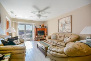 SC214-Tastefully decorated 3 bedroom 2 bath condo - Edgewater - 0