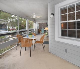 Quiet Beachside Veranda within seconds to the beach pool ~ SV173 - Edgewater - 3